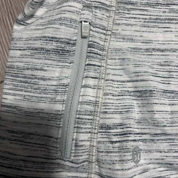 Lululemon sweater - Picture 6 of 7